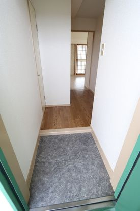 グリーンハイツ和の玄関|ゆったりとした玄関です