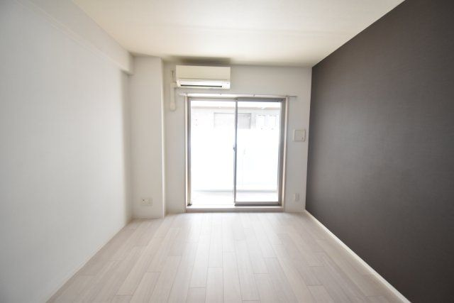 アスヴェル阿波座BLUE　EARTHの洋室