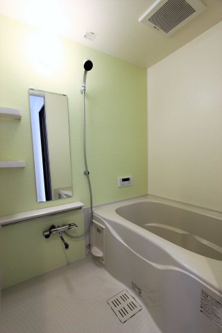 レジデンス八竜の浴室