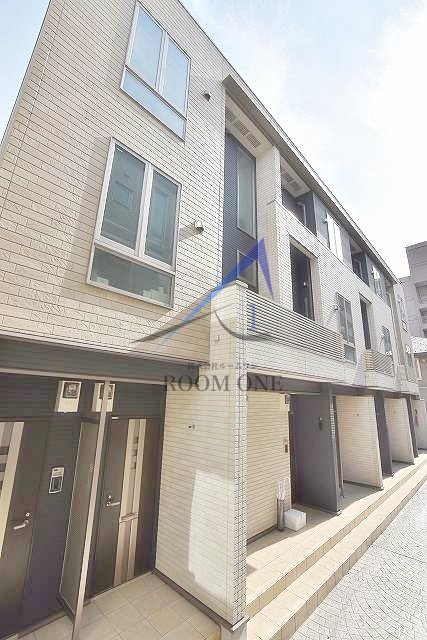 レフィナードソメイＢ棟の外観