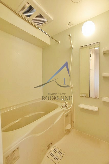 レフィナードソメイＢ棟の浴室|お風呂です。