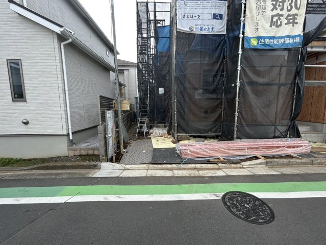 上尾市瓦葺1247　新築戸建　ハートフルタウンAの駐車場