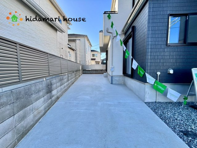 上尾市瓦葺1247　新築戸建　ハートフルタウンAの駐車場