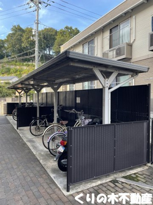 【その他共用部分】 | フォブール山方 | 駐輪場もあります