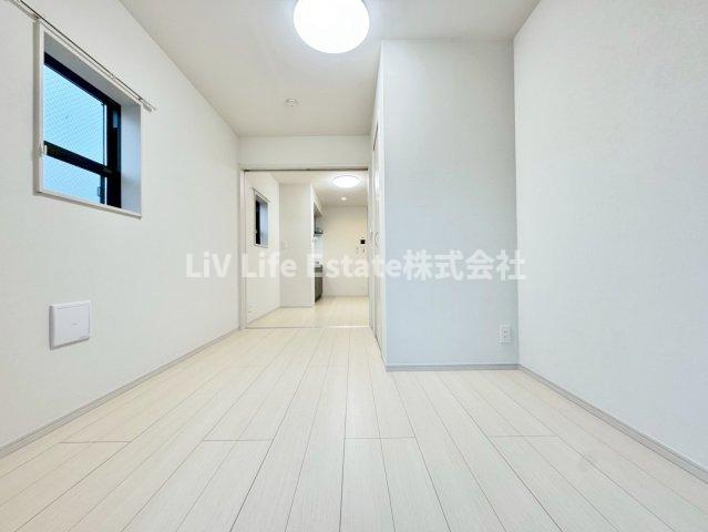 ＳＯＬＡＳＩＡ　ｒｅｓｉｄｅｎｃｅ　西東京　元イクシオ NAKAMACHI の洋室