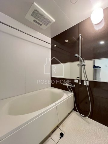 グランフルーヴの浴室|同マンション別部屋：参考写真