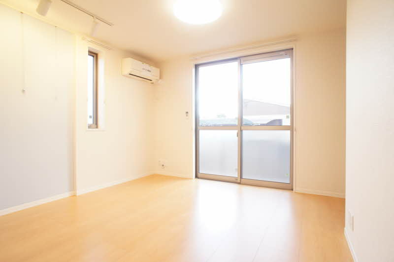 ソレイユ・ヴェルジェ Bの居間・リビング