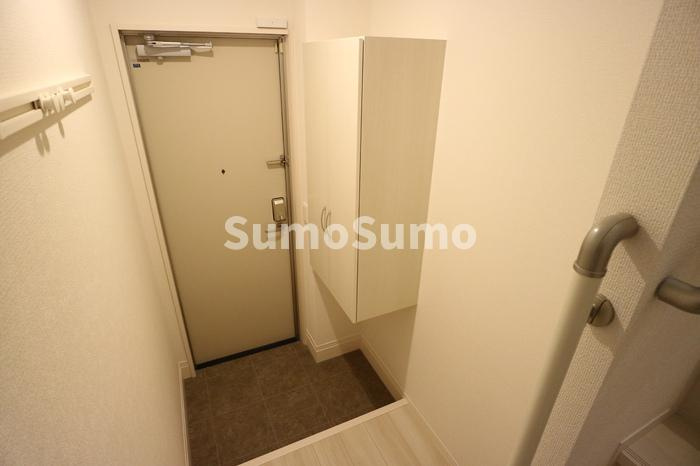 アルコバレーノⅧの玄関|収納もある玄関です