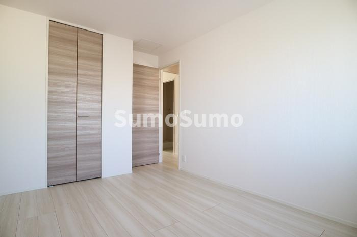 アルコバレーノⅧの寝室|落ち着いた色調の寝室です