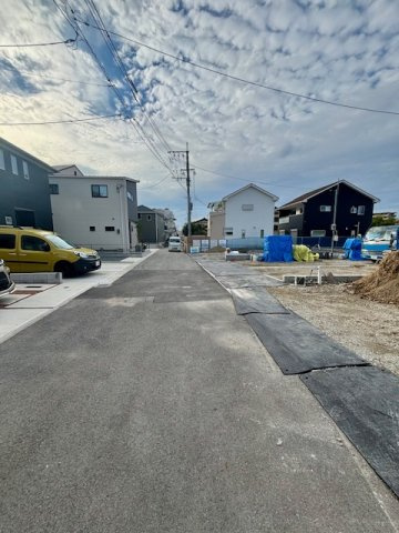 久留米市国分町17期　4号棟の前面道路含む現地写真