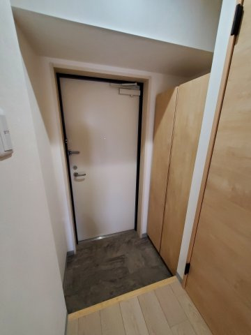 プリミエール常滑駅前の玄関