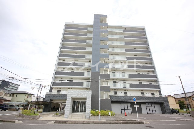 プリミエール常滑駅前の外観