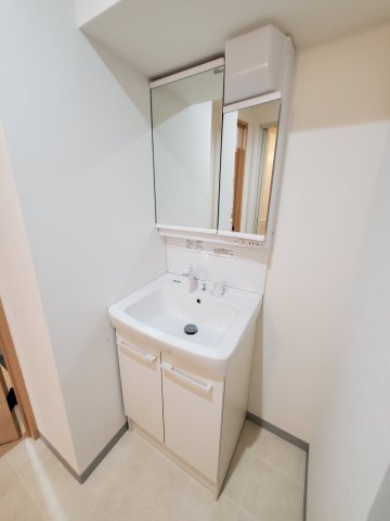 プリミエール常滑駅前の独立洗面台