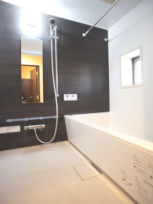 【浴室】 | ソルジェンテⅡ | 浴室換気乾燥機と追い焚き機能付きです♪