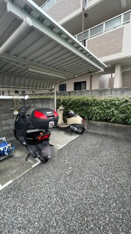 ギャラリーコートハイム西宮・樋ノ口の駐車場|バイク置場