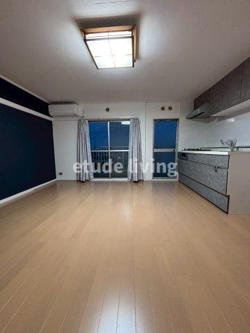 アッティー朝霞台Ａ号棟の居間・リビング