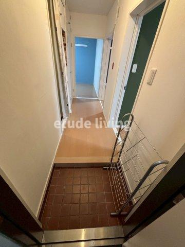 アッティー朝霞台Ａ号棟の玄関