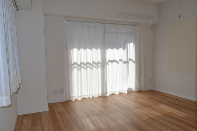 多摩市豊ヶ丘１丁目の中古マンションの居間・リビング