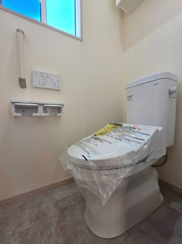 【トイレ】 | 並木町3丁目戸建賃貸住宅 | 別部屋の参考写真