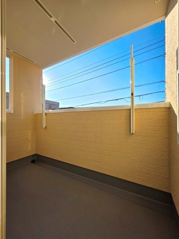 【バルコニー】 | 並木町3丁目戸建賃貸住宅 | 別部屋の参考写真
