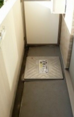 杉並区荻窪２丁目の賃貸マンションのバルコニー