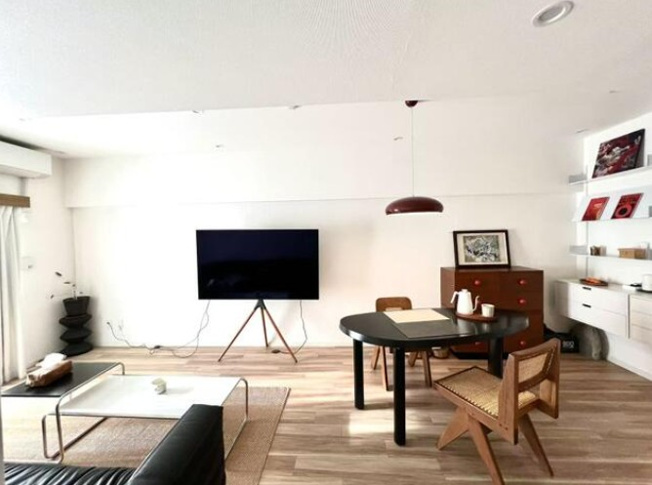 【居間・リビング】 | アクトピア北赤羽参番館 | 居心地のいい暮らしには欠かせない眩い採光。ゆったりとした幅の窓からこの空間に降り注ぐ採光が絶えません。