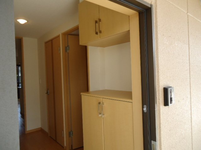 サンタモーレの玄関