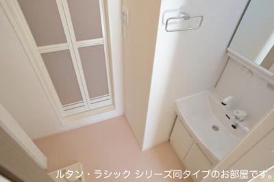 【洗面所】 | サンフィールド