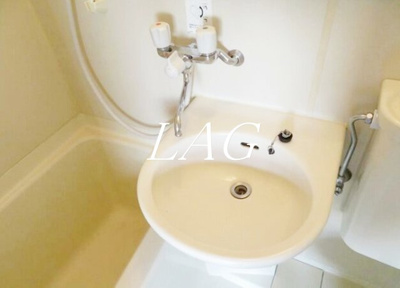 【洗面所】 | メゾン・ユマニテ | 洗面台です。