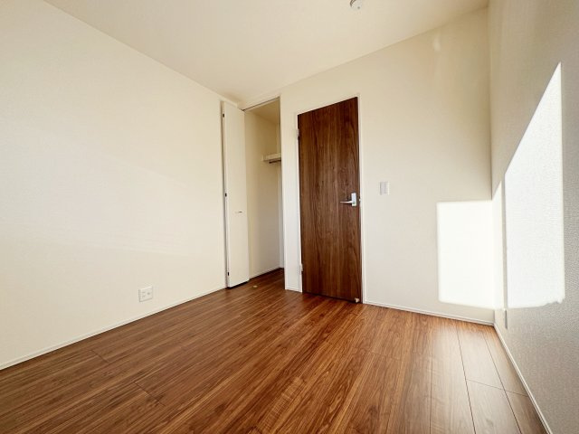 新築戸建・新築建売　福島市御山字沢田【長期優良住宅】御山小・清水中の洋室