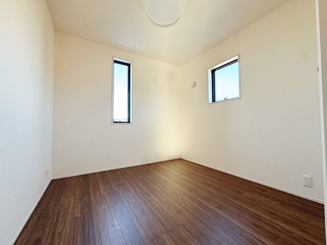 新築戸建・新築建売　福島市御山字沢田【長期優良住宅】御山小・清水中の洋室