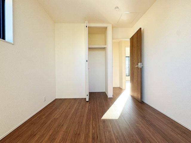 新築戸建・新築建売　福島市御山字沢田【長期優良住宅】御山小・清水中の洋室