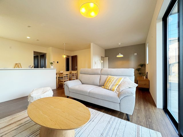 新築戸建・新築建売　福島市御山字沢田【長期優良住宅】御山小・清水中の居間・リビング|住宅ローンのご相談やオプション工事のお見積もりなどお気軽にお問い合わせください♪