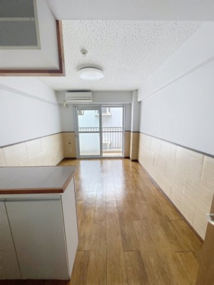 【内装】 | セシーズイシイ8