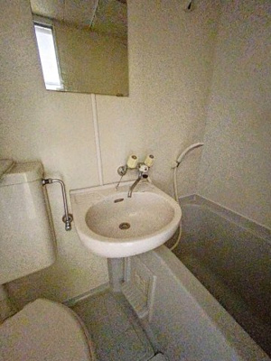 【洗面所】 | セシーズイシイ8 | ※ほかのお部屋の反転タイプの写真です。