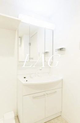 【洗面所】 | ヒルトップ・スクエアー | 独立洗面台です。