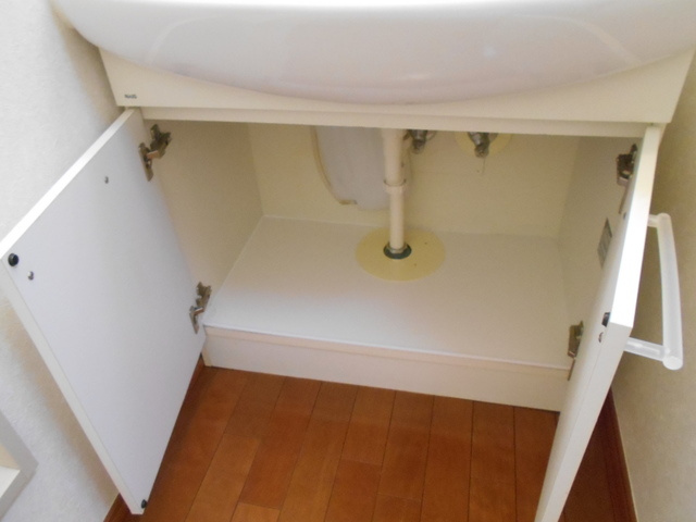 アドニスガーデンの収納|★洗面台下部収納★