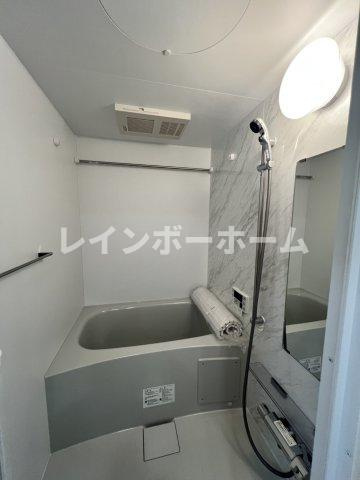 ルミナス コメ コートの浴室