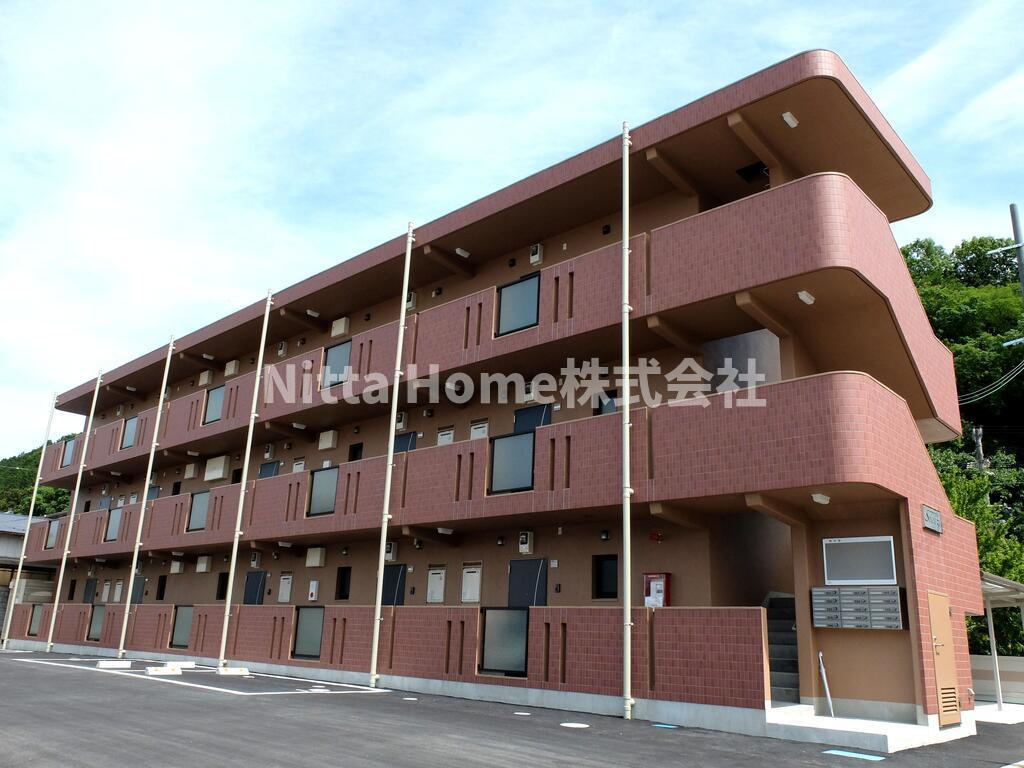 ソレイユ51の外観|３階建てマンションです！！