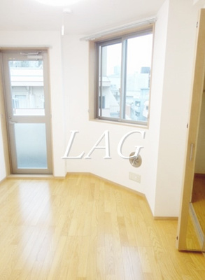 【寝室】 | ロイヤルシティ西日暮里 | 寝室です。