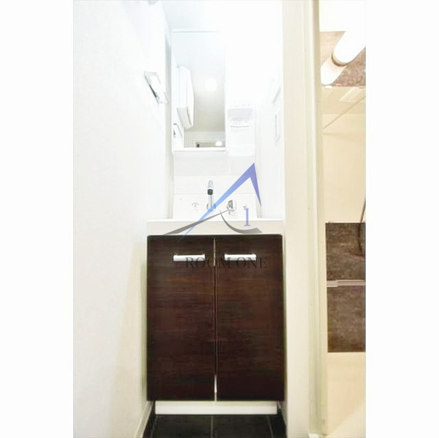 リュクスマンション北千住の洗面所|洗面台です。