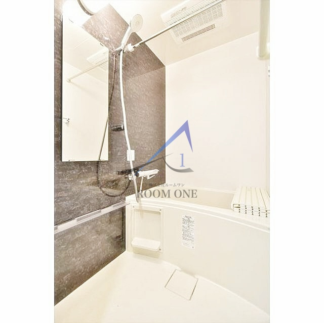 リュクスマンション北千住の浴室|お風呂です。