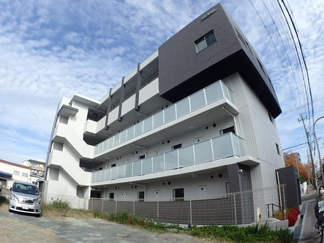 レジデンス南桜塚の外観