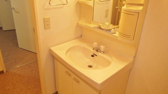 ペアヒルズ大野の洗面所|独立洗面台