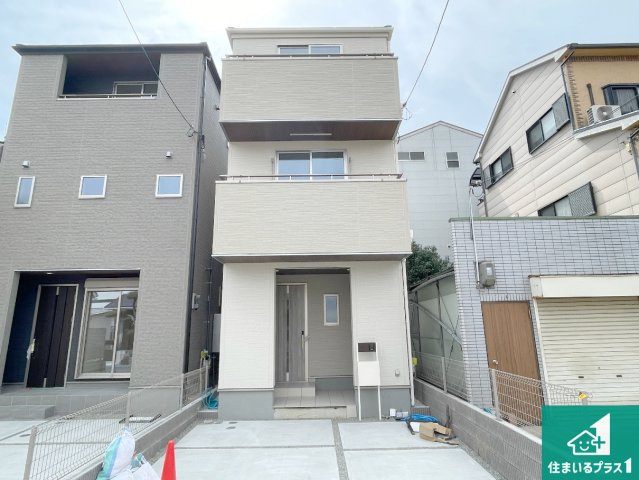 5(土)6(日)現地見学可能！◆東大阪市菱屋西　全2邸の外観|安心の10年保証！外観を美しく保ち、雨水で汚れを落とします！気になることがありましたら、お気軽にお問い合わせください！