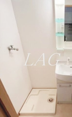 【設備】 | シュガーハウス | 室内洗濯機置き場です。