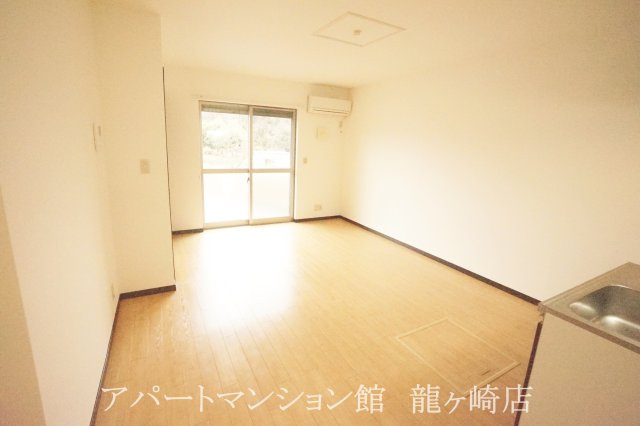 フェニックス雅の居間・リビング