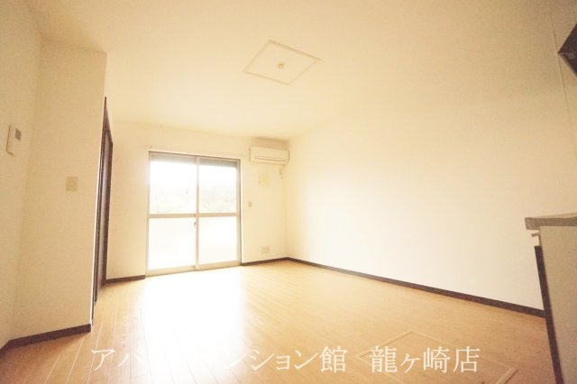 フェニックス雅の居間・リビング