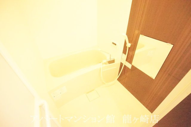 フェニックス雅の浴室