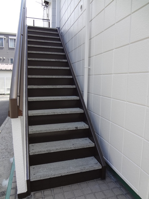 メゾンいるぎのエントランス